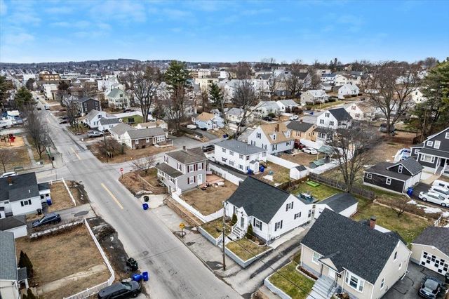 11 Lincoln Street, Manchester, NH 03103