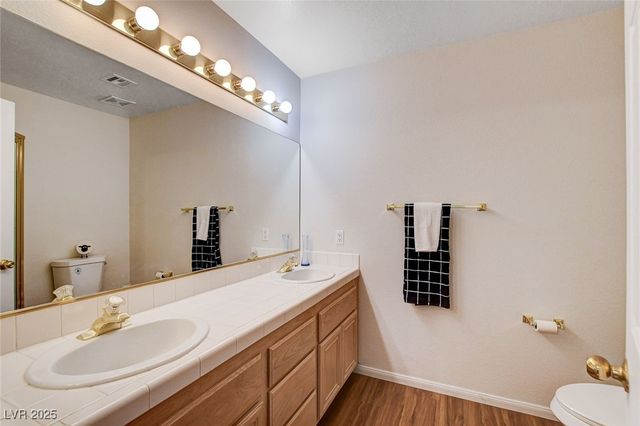 5401 Bugle Way 103, Las Vegas, NV 89108