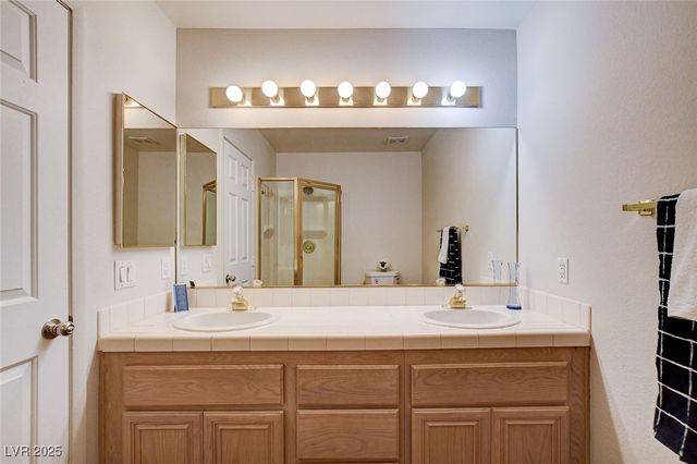 5401 Bugle Way 103, Las Vegas, NV 89108