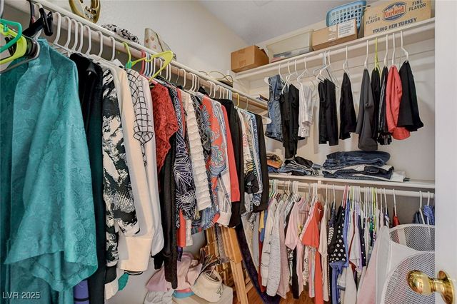 5401 Bugle Way 103, Las Vegas, NV 89108