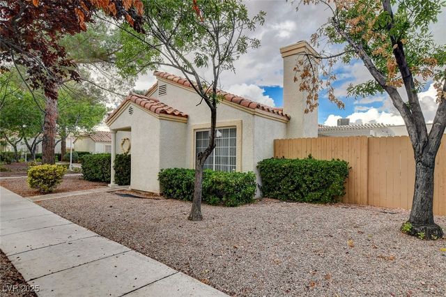 5401 Bugle Way 103, Las Vegas, NV 89108