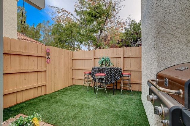 5401 Bugle Way 103, Las Vegas, NV 89108