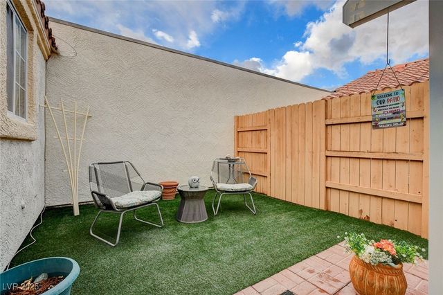 5401 Bugle Way 103, Las Vegas, NV 89108