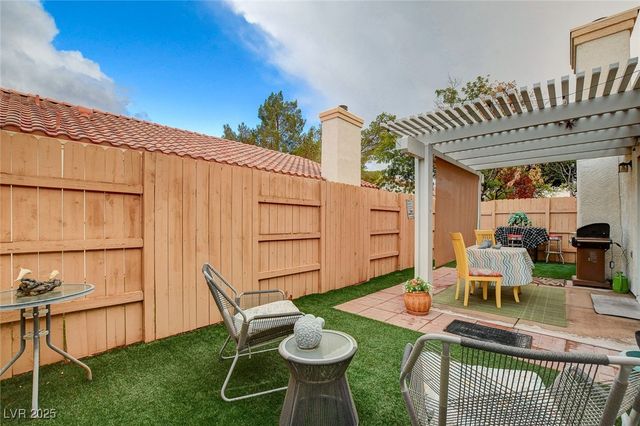 5401 Bugle Way 103, Las Vegas, NV 89108