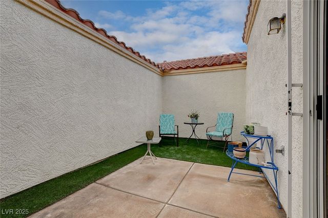 5401 Bugle Way 103, Las Vegas, NV 89108