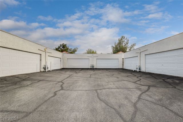 5401 Bugle Way 103, Las Vegas, NV 89108