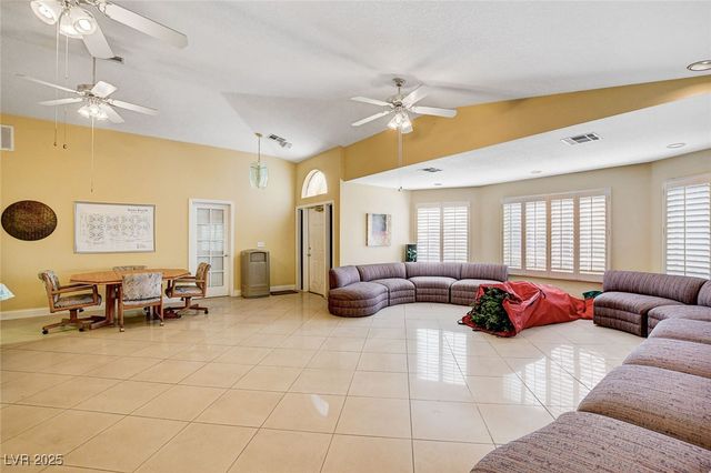 5401 Bugle Way 103, Las Vegas, NV 89108