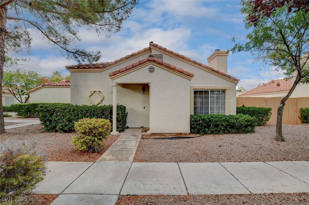 5401 Bugle Way 103, Las Vegas, NV 89108