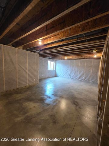 15270 Nottingham Fields Parkway, Lansing, MI 48906