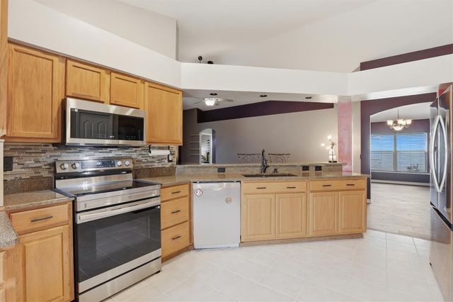 4828 WESSEX WAY, Land O Lakes, FL 34639