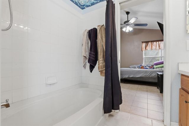 4828 WESSEX WAY, Land O Lakes, FL 34639