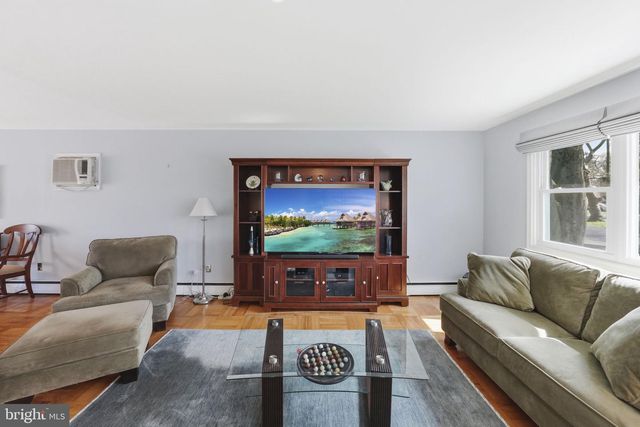 28 GREEN RIDGE RD, Yardley, PA 19067