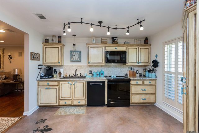 17386 Wirth Place, Prairieville, LA 70769