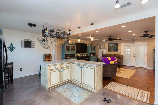 17386 Wirth Place, Prairieville, LA 70769