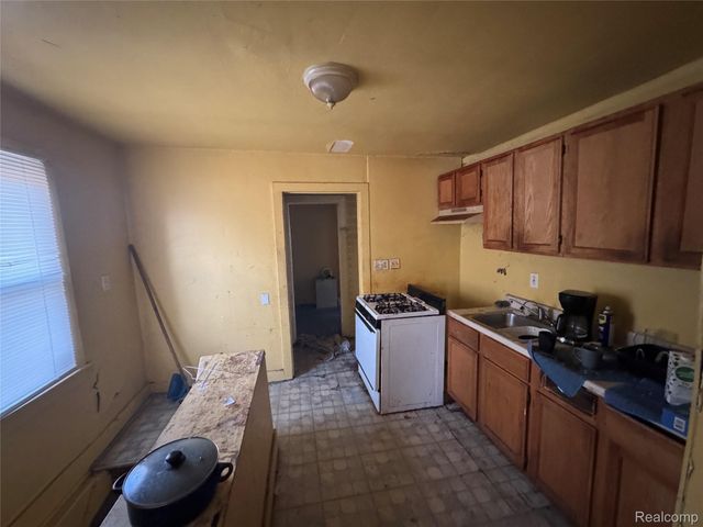 4005 Moore Street, Inkster, MI 48141