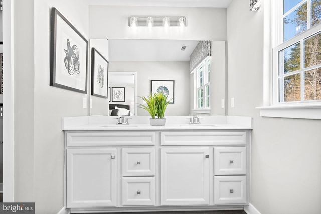 141 DITHRIDGE DR, Birdsboro, PA 19508