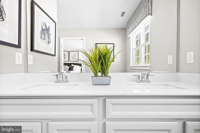 141 DITHRIDGE DR, Birdsboro, PA 19508