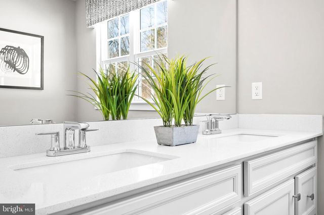 141 DITHRIDGE DR, Birdsboro, PA 19508