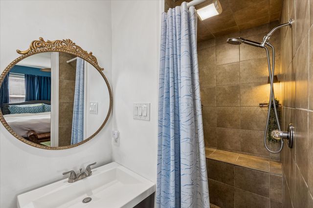 209 Kirksey Street, Waxahachie, TX 75165