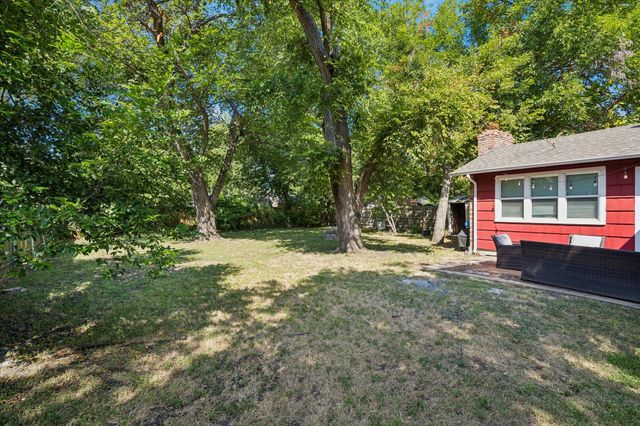 209 Kirksey Street, Waxahachie, TX 75165