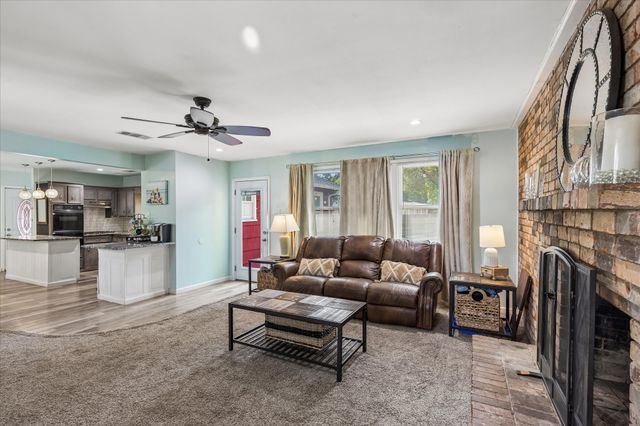 209 Kirksey Street, Waxahachie, TX 75165