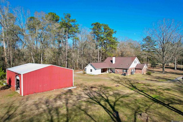 15855 Four Oaks Dr, Pride, LA 70770