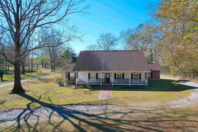 15855 Four Oaks Dr, Pride, LA 70770