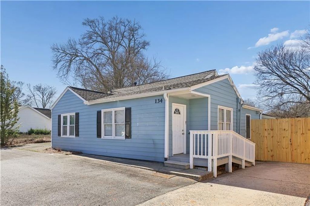 134 South Avenue SE, Marietta, GA 30060