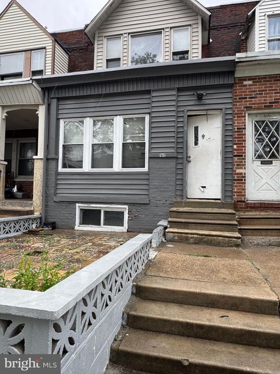 2512 S 61ST ST, Philadelphia, PA 19142