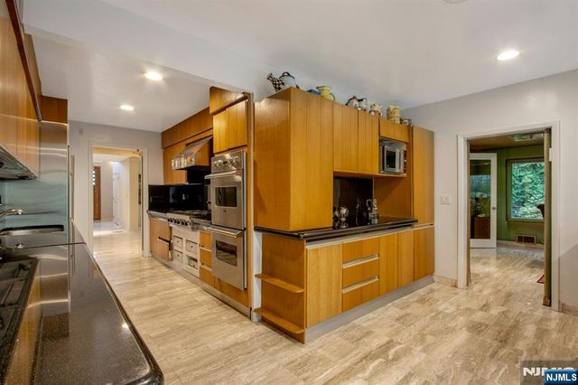 278 Fountain Road, Englewood, NJ 07631