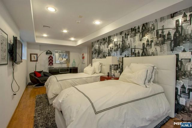 278 Fountain Road, Englewood, NJ 07631