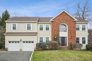 12 Baumgartner Dr, Madison Boro, NJ 07940
