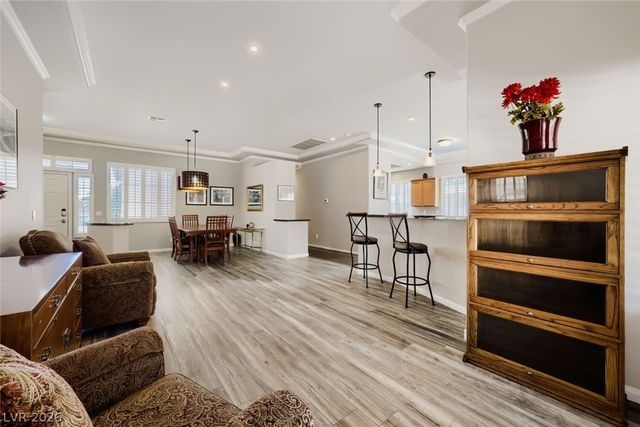 8869 Pheasant Valley Way, Las Vegas, NV 89123