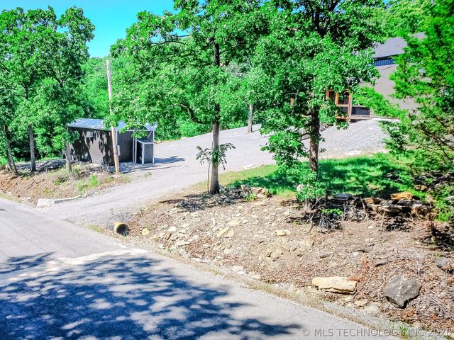 17722 W Sugar Hollow Road, Park Hill, OK 74451