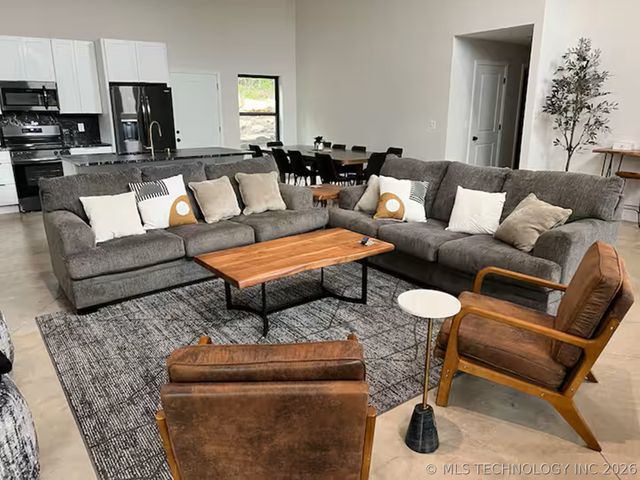 17722 W Sugar Hollow Road, Park Hill, OK 74451