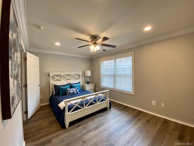 19 Neal 19, Setauket, NY 11733