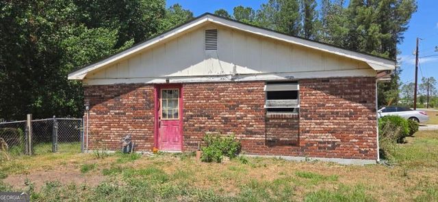1037 N Church Street, Odum, GA 31555