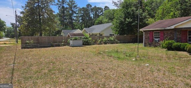 1037 N Church Street, Odum, GA 31555