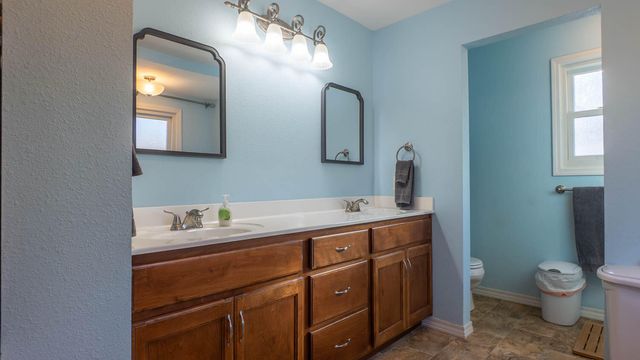 404 County Road 309, Alton, MO 65606