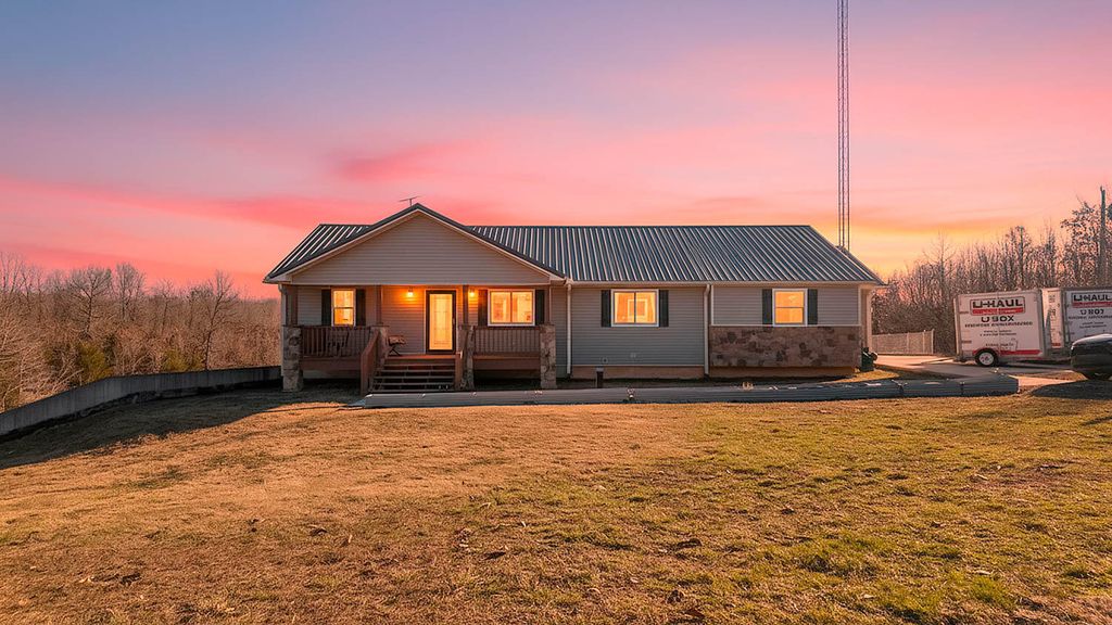 404 County Road 309, Alton, MO 65606