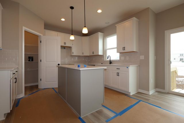 1484 Speedliner Drive, Plain City, OH 43064