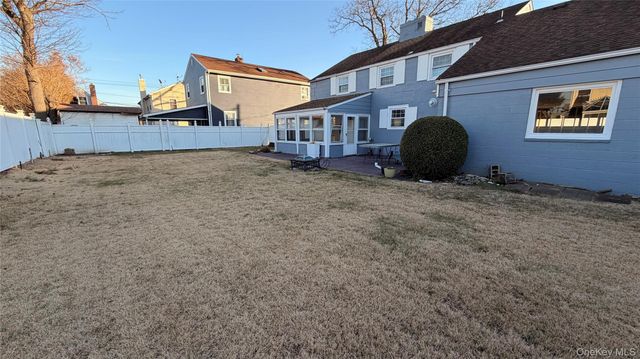 185 Weir Street, Hempstead, NY 11550