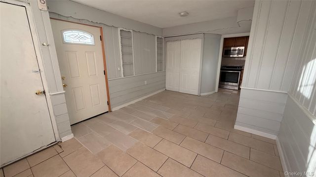 185 Weir Street, Hempstead, NY 11550