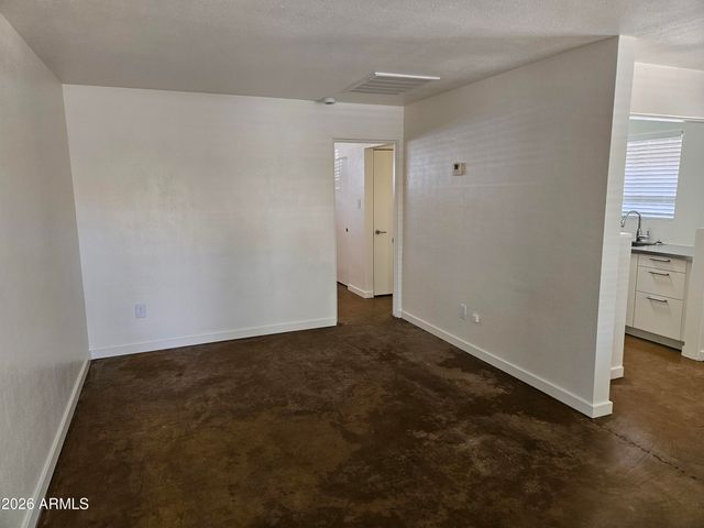 802 W TURNEY Avenue 11A, Phoenix, AZ 85013