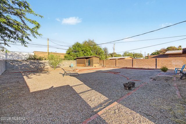 2924 N Venice Avenue, Tucson, AZ 85712