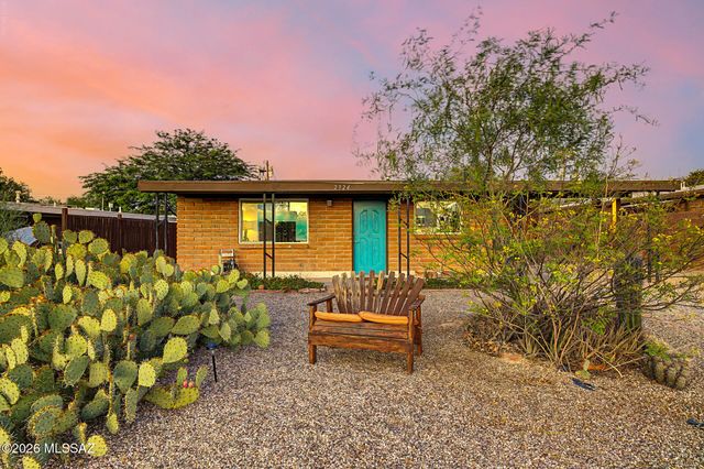 2924 N Venice Avenue, Tucson, AZ 85712