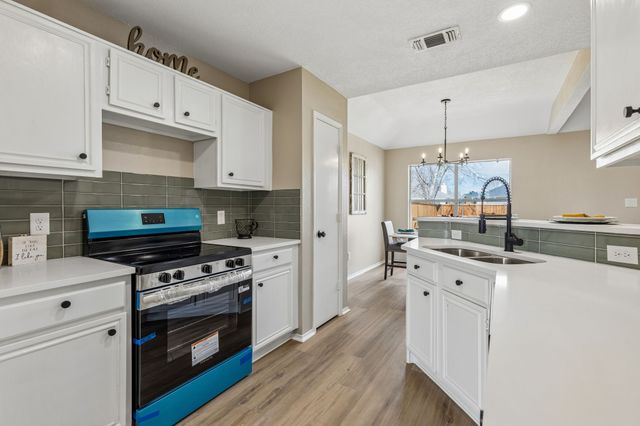 2604 Helen Lane, Mesquite, TX 75181