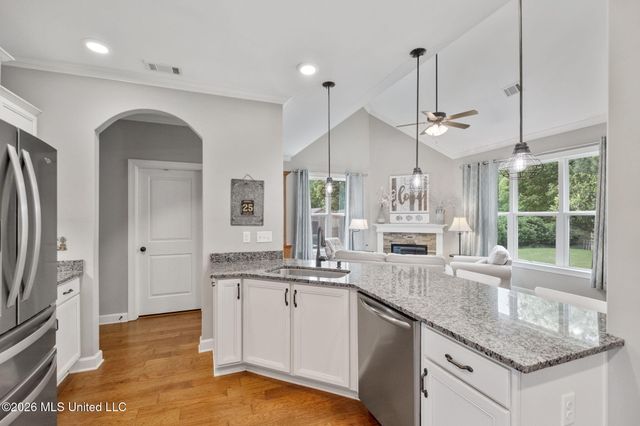 14685 Saint Charles Drive, Olive Branch, MS 38654