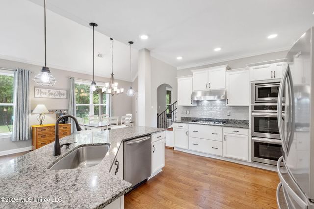 14685 Saint Charles Drive, Olive Branch, MS 38654