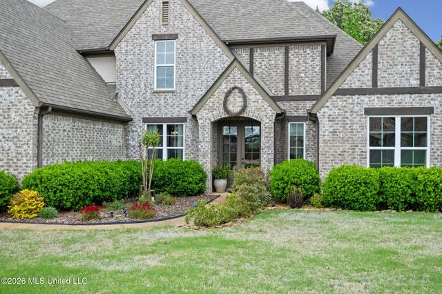 14685 Saint Charles Drive, Olive Branch, MS 38654